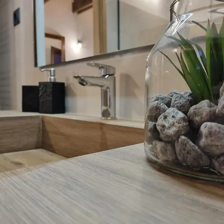 Domek alpejski ερυθρελάτη *