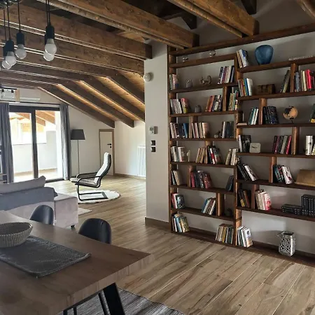 ερυθρελάτη *