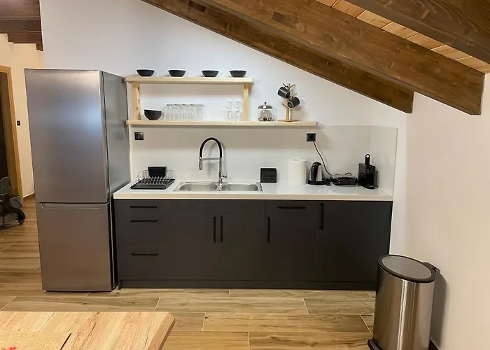 ερυθρελάτη *