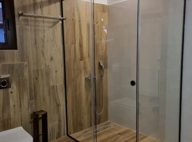 Alpehytte ερυθρελάτη *